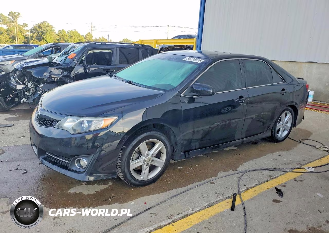 2012 Toyota Camry Se – zdjęcie 1 z 12