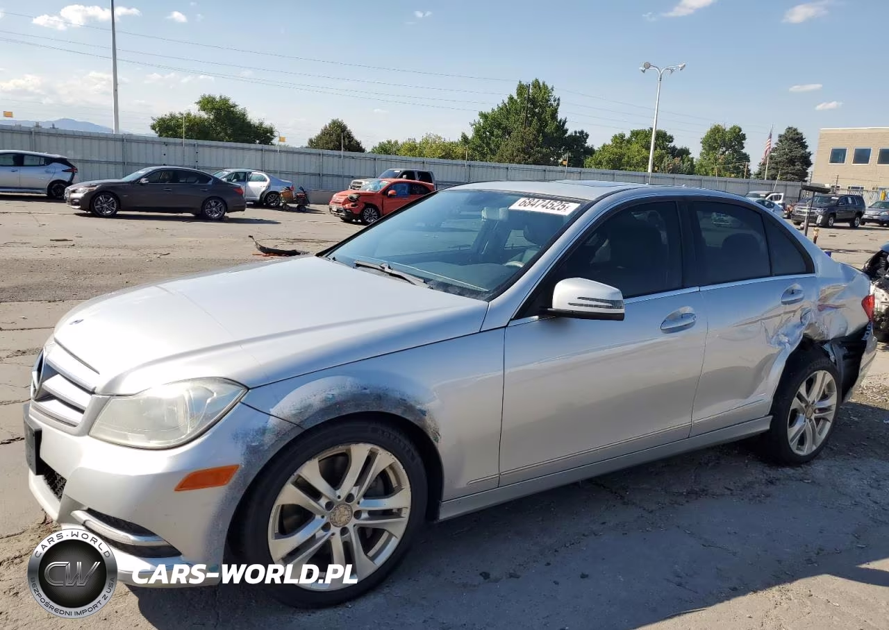 2013 Mercedes-Benz C 300 4Matic – zdjęcie 1 z 12