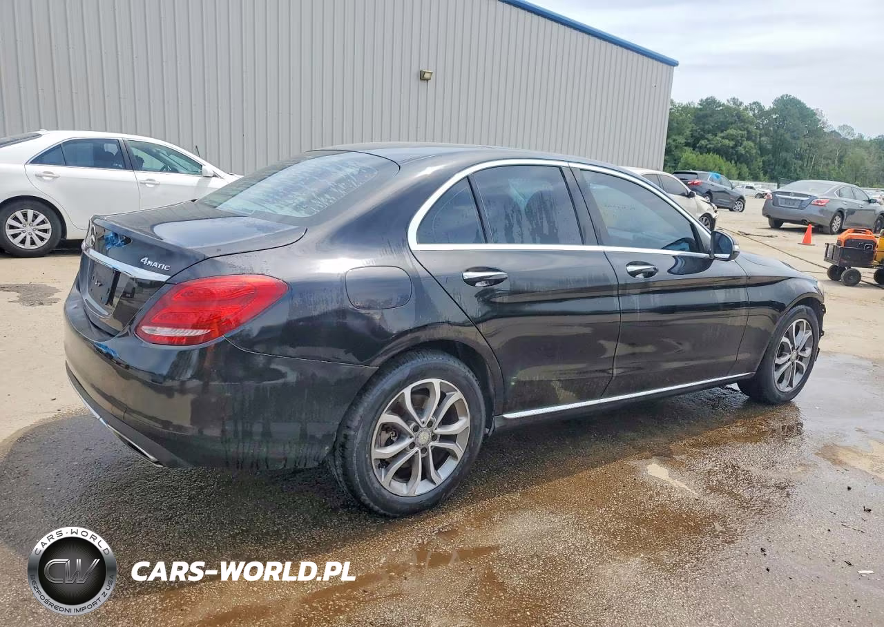 2015 Mercedes-Benz C 300 4Matic VIN:55SWF4KBXFU095884 - 3