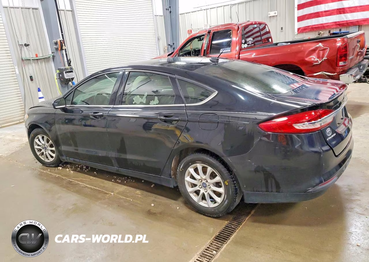 2018 Ford Fusion S VIN:3FA6P0G75JR237857 - 2