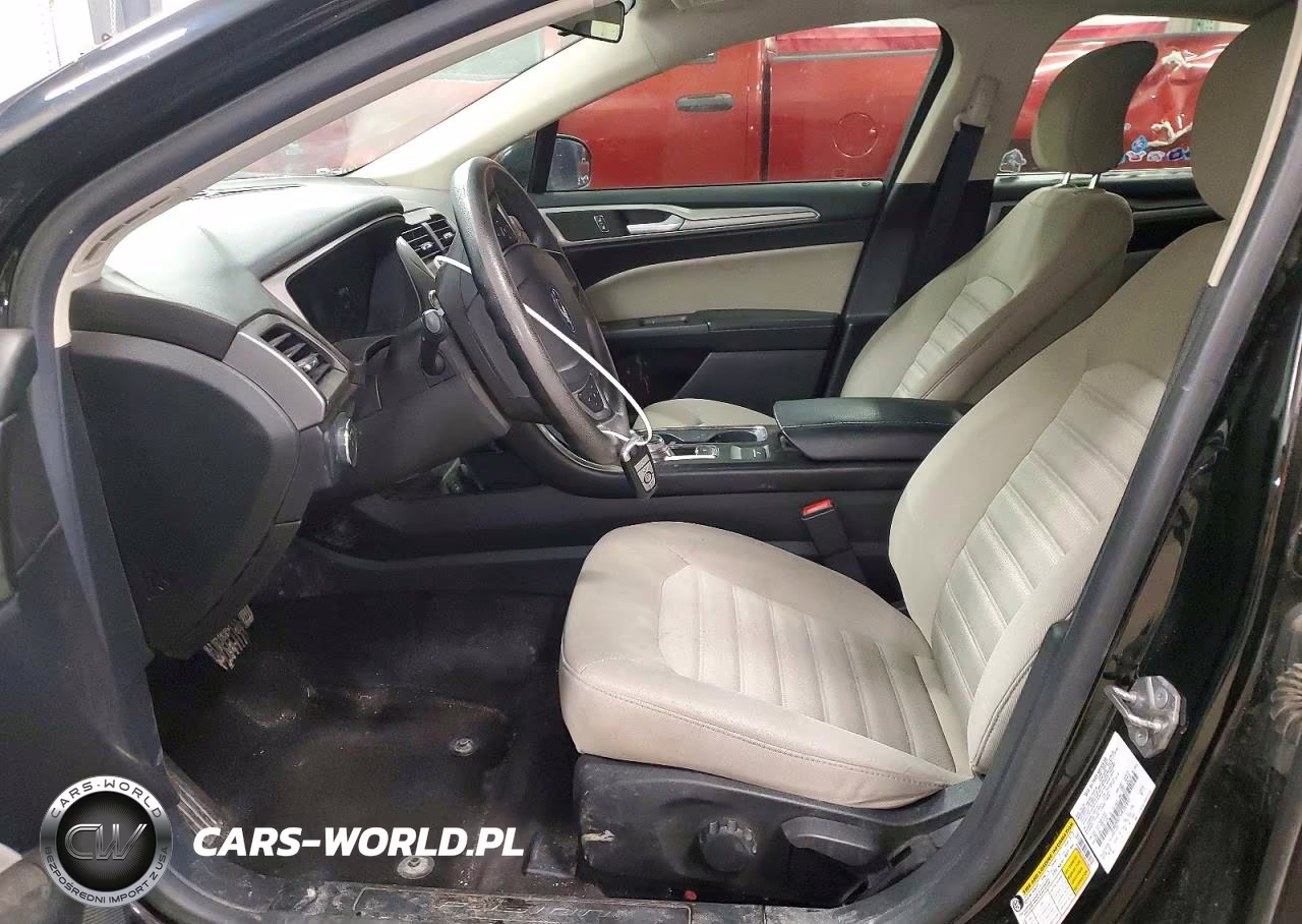 2018 Ford Fusion S VIN:3FA6P0G75JR237857 - 7