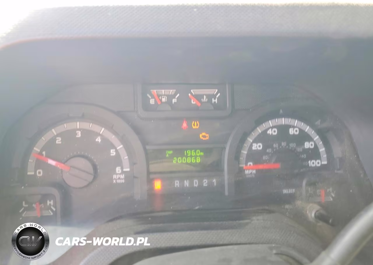 2013 Ford Econoline E250 Van VIN:1FTNE2EW5DDA21425 - 9
