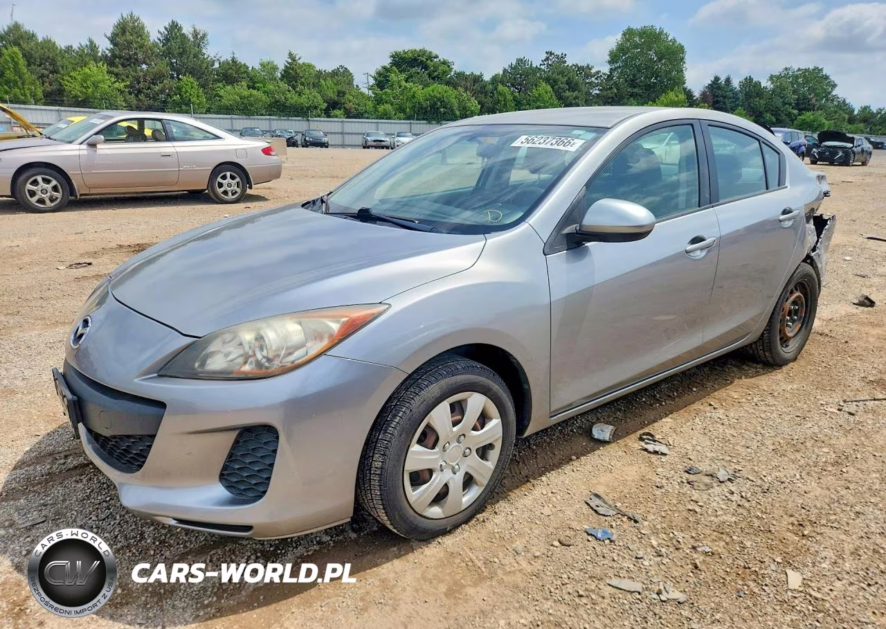 2013 Mazda 3 I