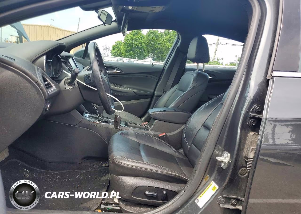 2018 Chevrolet Cruze Premier VIN:3G1BF6SM0JS601874 - 7