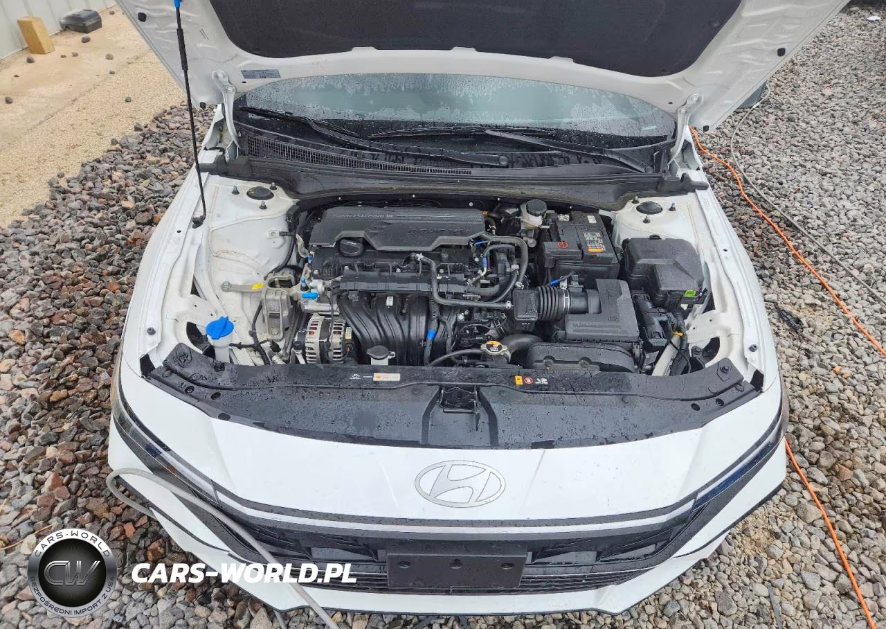 2025 Hyundai Elantra Sel Sport VIN:KMHLM4DG5SU973155 - 11