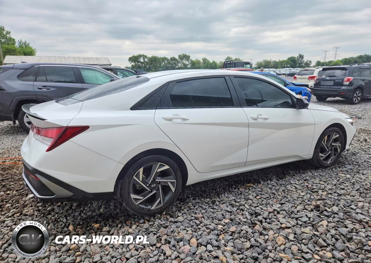 2025 Hyundai Elantra Sel Sport VIN:KMHLM4DG5SU973155 - 3