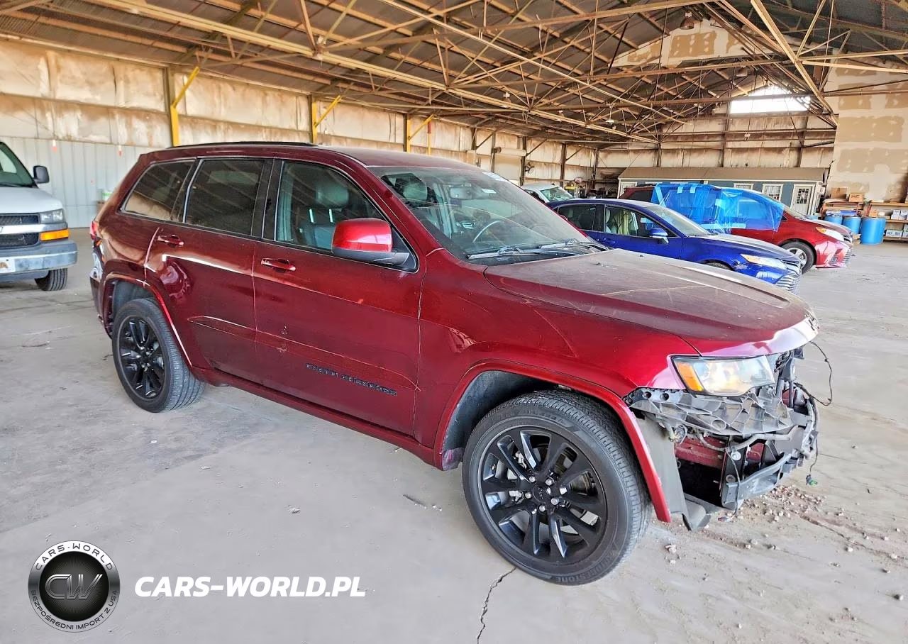 2019 Jeep Grand Cherokee Laredo VIN:1C4RJEAGXKC572675 - 4