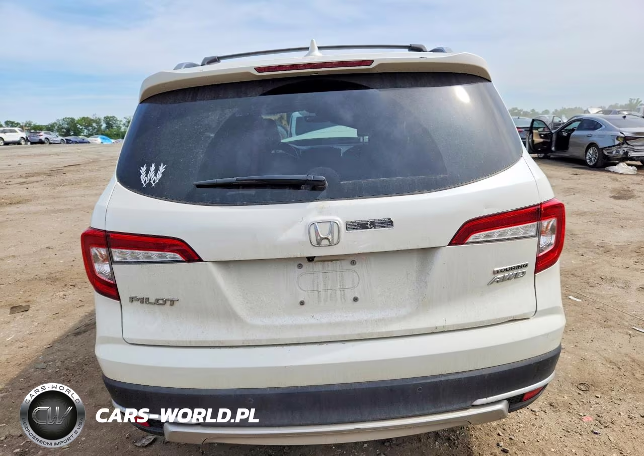 2019 Honda Pilot Touring VIN:5FNYF6H9XKB073209 - 6