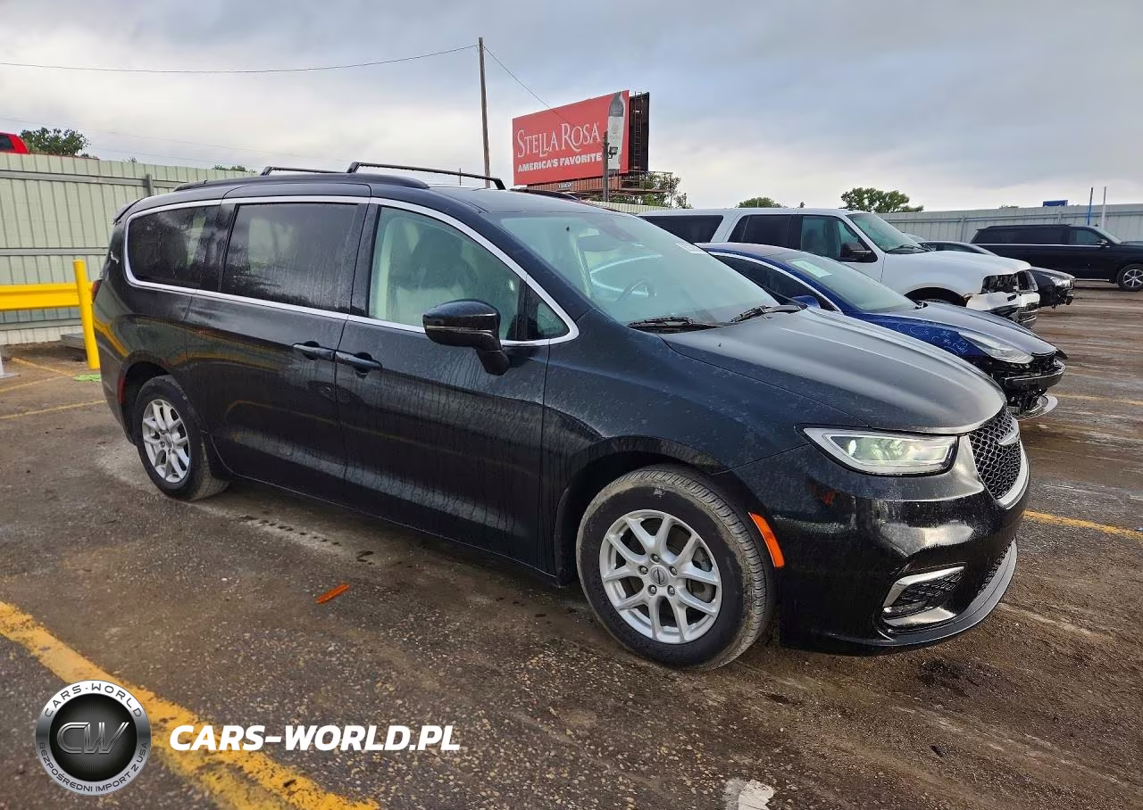 2022 Chrysler Pacifica Touring L VIN:2C4RC1BG2NR147383 - 4