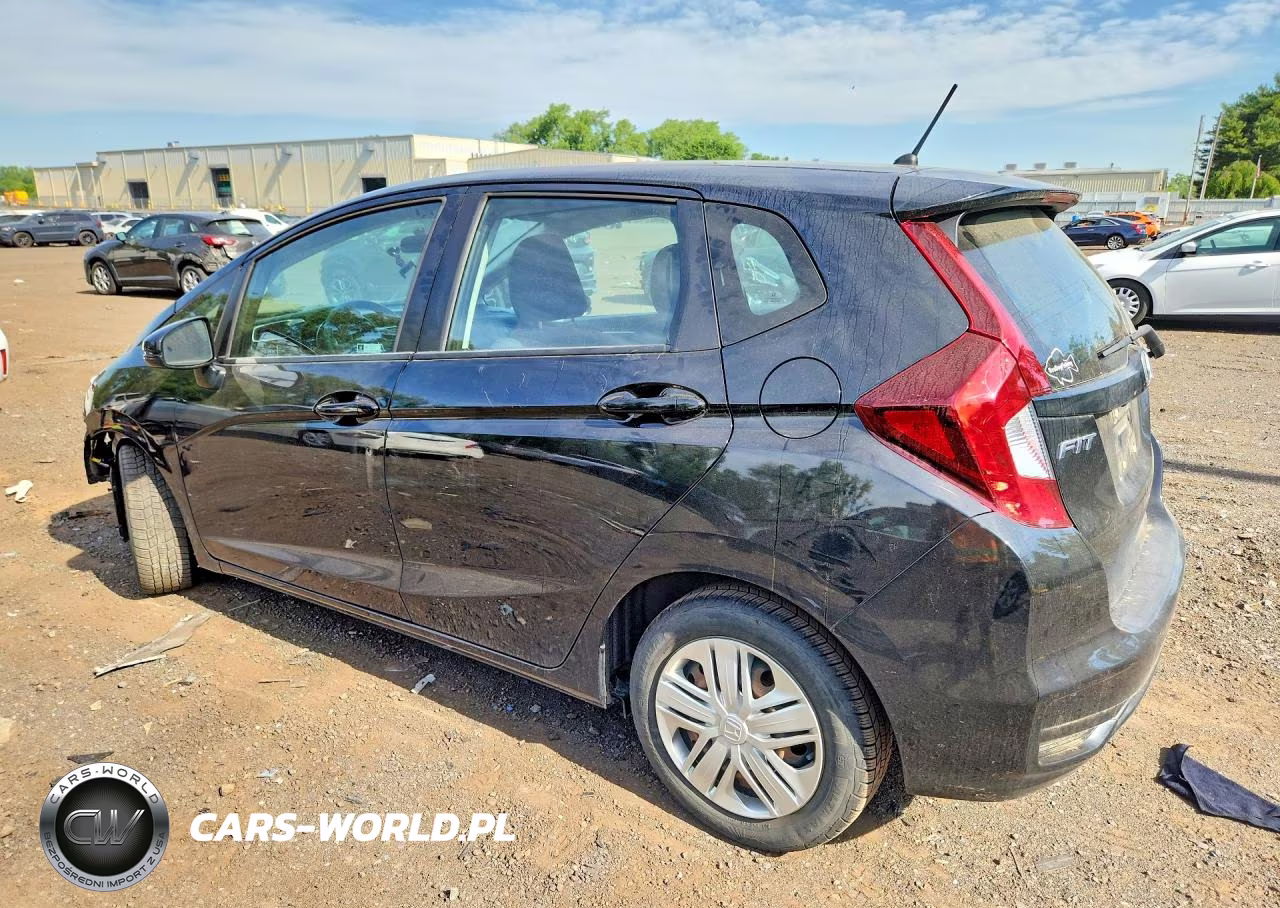 2019 Honda Fit Lx VIN:3HGGK5H48KM737199 - 2