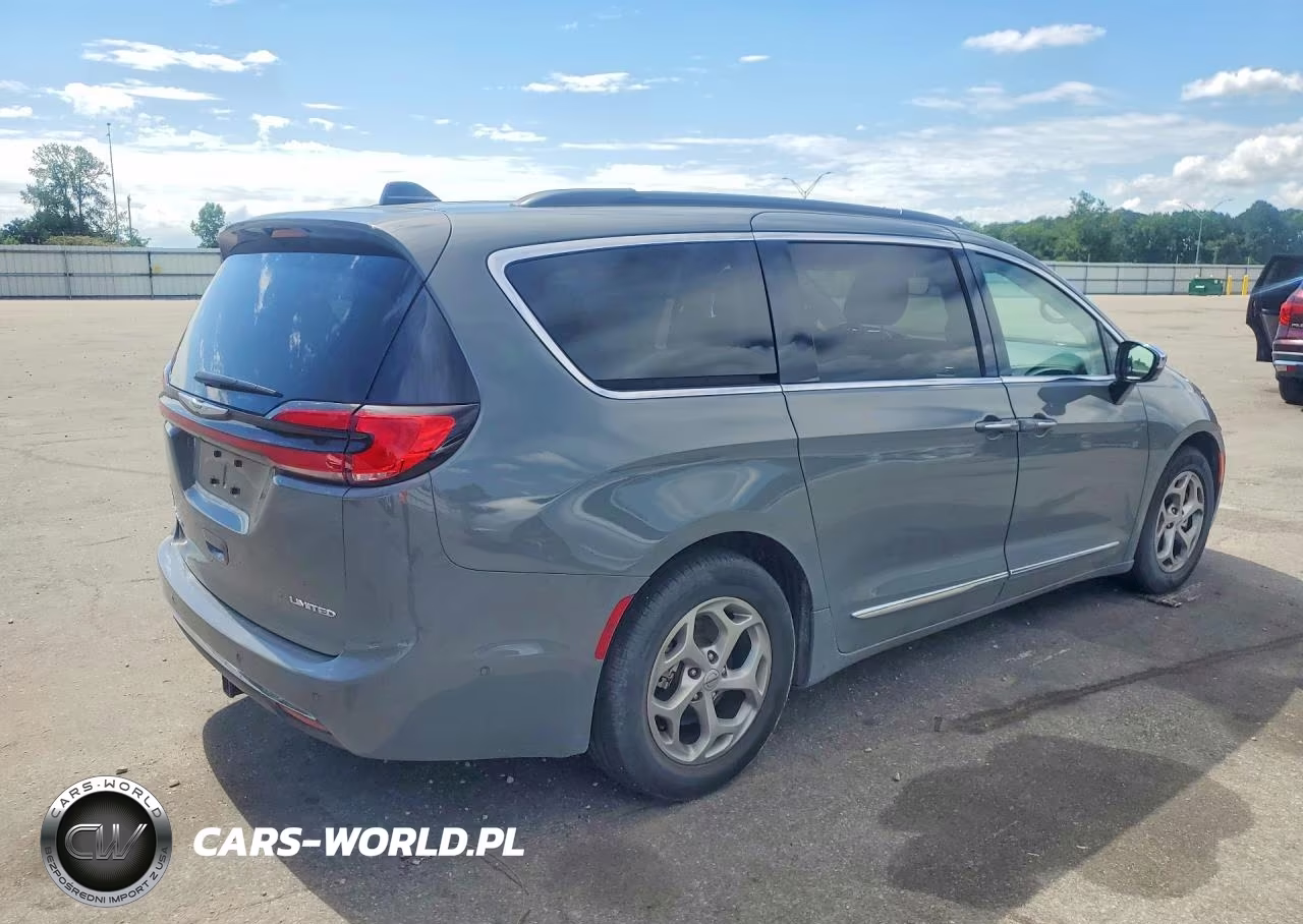 2023 Chrysler Pacifica Limited VIN:2C4RC1GGXPR517863 - 3