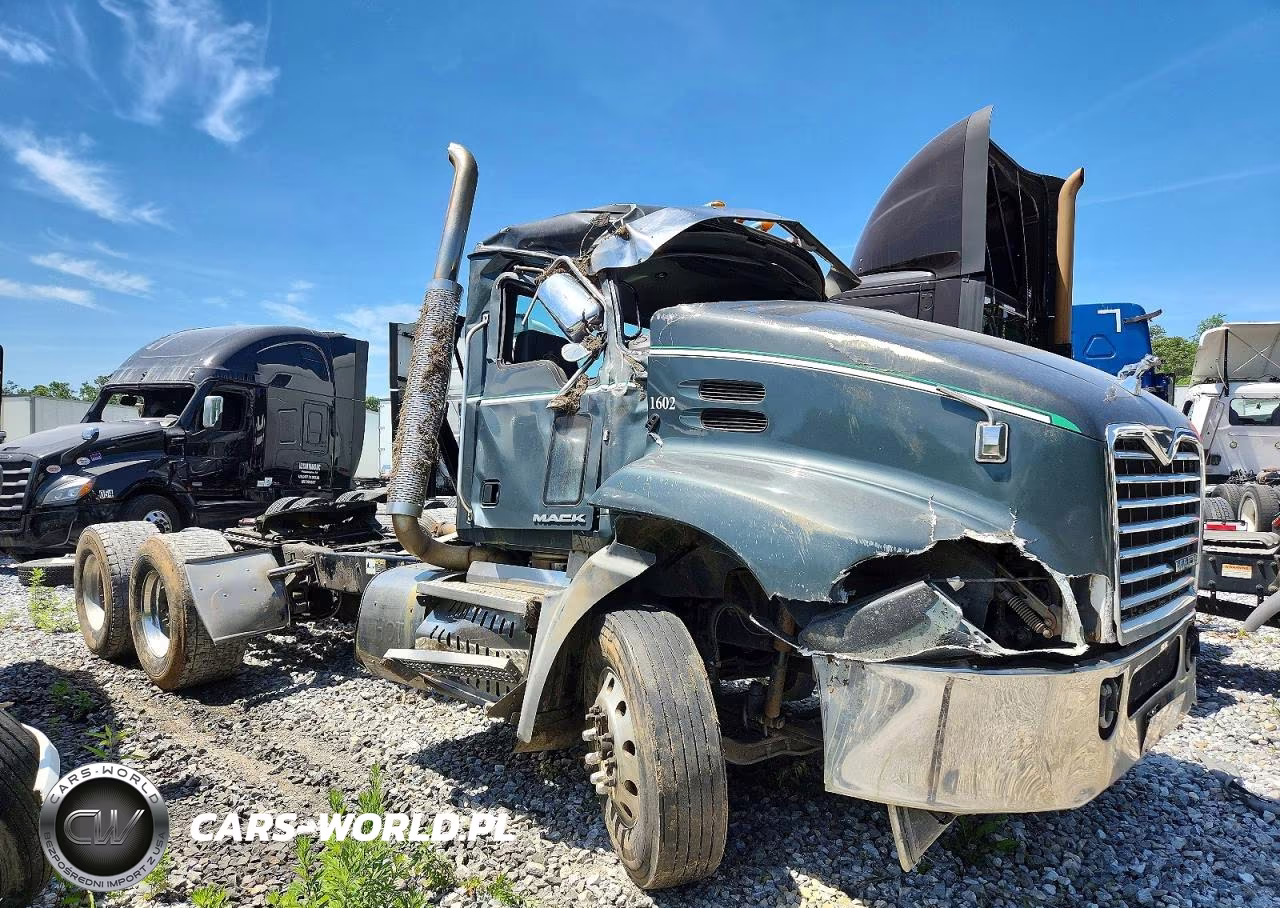 2016 Mack 600 Cxu600