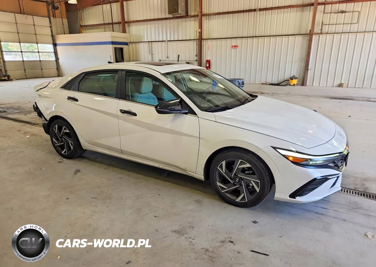 2025 Hyundai Elantra Limited VIN:KMHLP4DG0SU085999 - 4