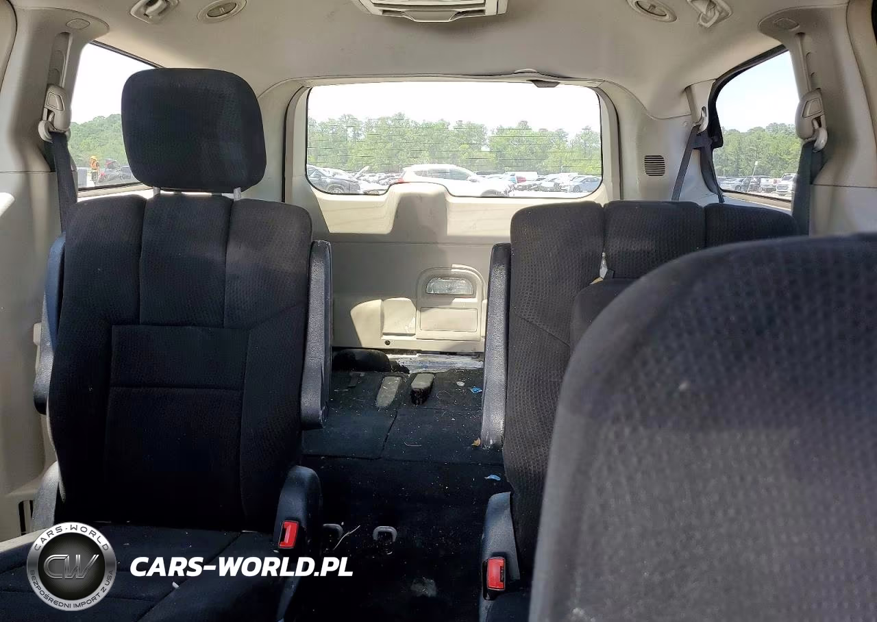 2012 Dodge Grand Caravan Crew VIN:2C4RDGDG1CR219670 - 10