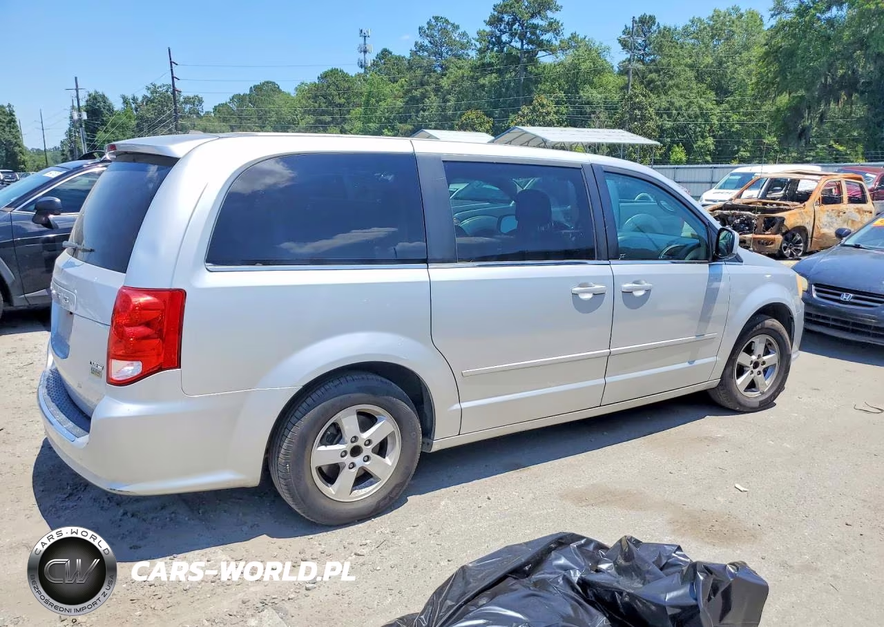 2012 Dodge Grand Caravan Crew VIN:2C4RDGDG1CR219670 - 3