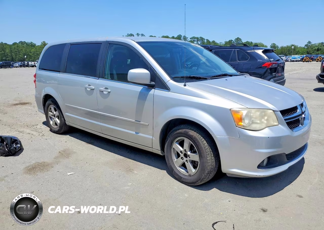 2012 Dodge Grand Caravan Crew VIN:2C4RDGDG1CR219670 - 4