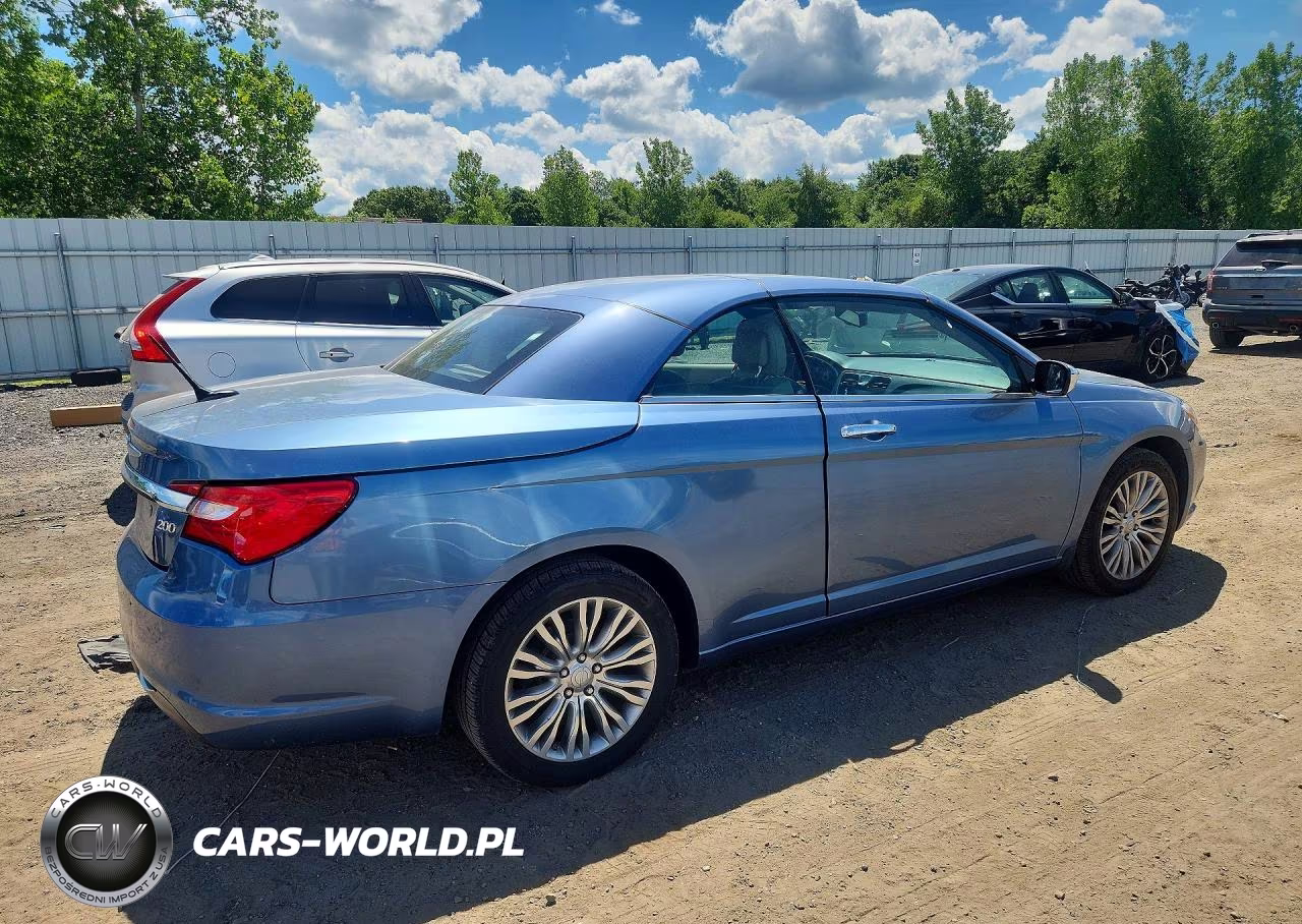 2011 Chrysler 200 Limited VIN:1C3BC7EG2BN614315 - 3