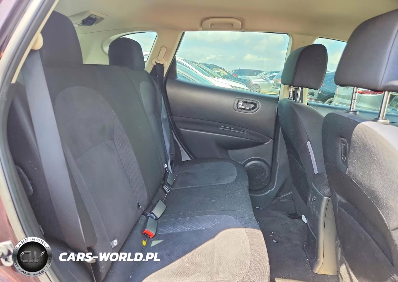 2015 Nissan Rogue Select S VIN:JN8AS5MT4FW161171 - 10