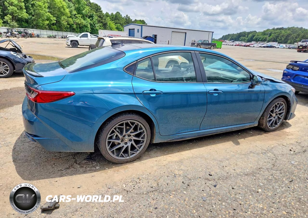 2026 Toyota Camry Xse VIN:4T1DAACK1TU671199 - 3