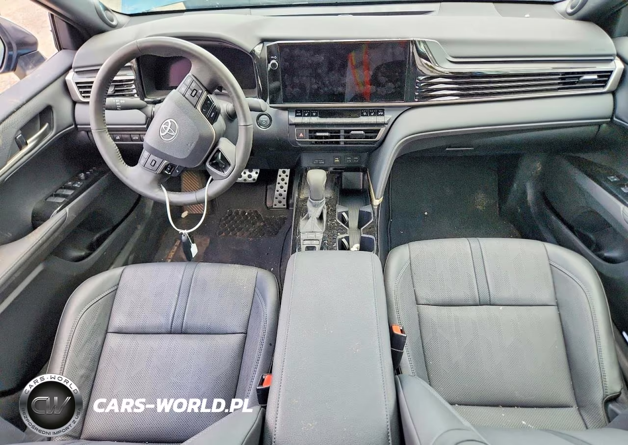 2026 Toyota Camry Xse VIN:4T1DAACK1TU671199 - 8