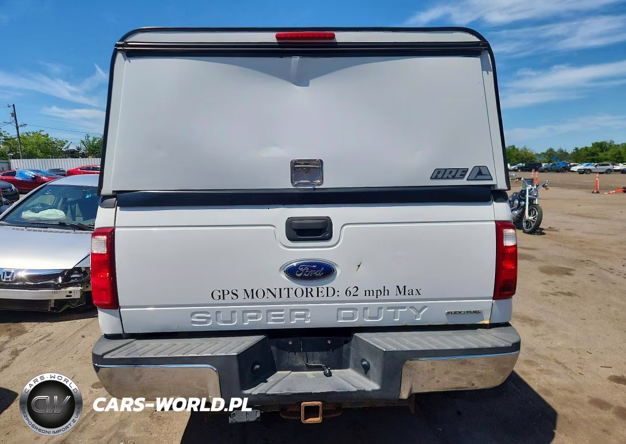 2015 Ford F250 Super Duty VIN:1FT7X2B69FEA92163 - 6