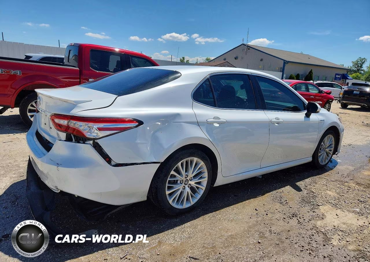 2018 Toyota Camry Hybrid Xle VIN:4T1B21HK4JU008798 - 3