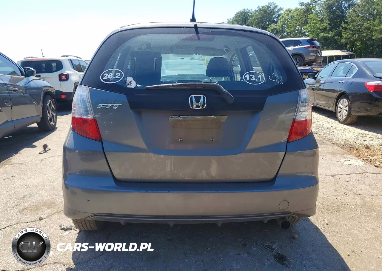 2013 Honda Fit VIN:JHMGE8H35DC065569 - 6