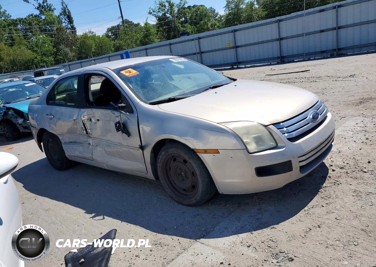 2009 Ford Fusion S VIN:3FAHP06Z79R122930 - 4