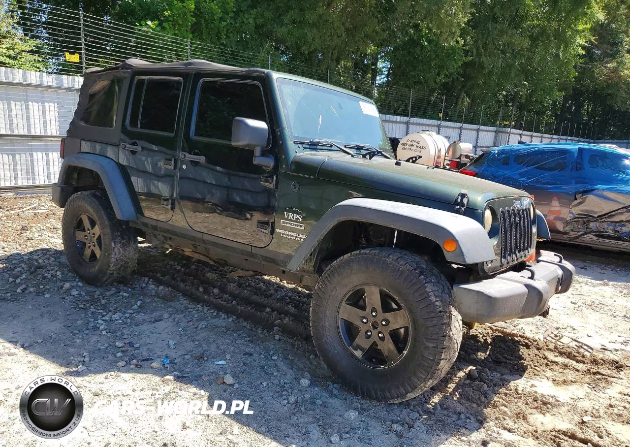 2010 Jeep Wrangler Unlimited Sport VIN:1J4BA3H17AL202364 - 4