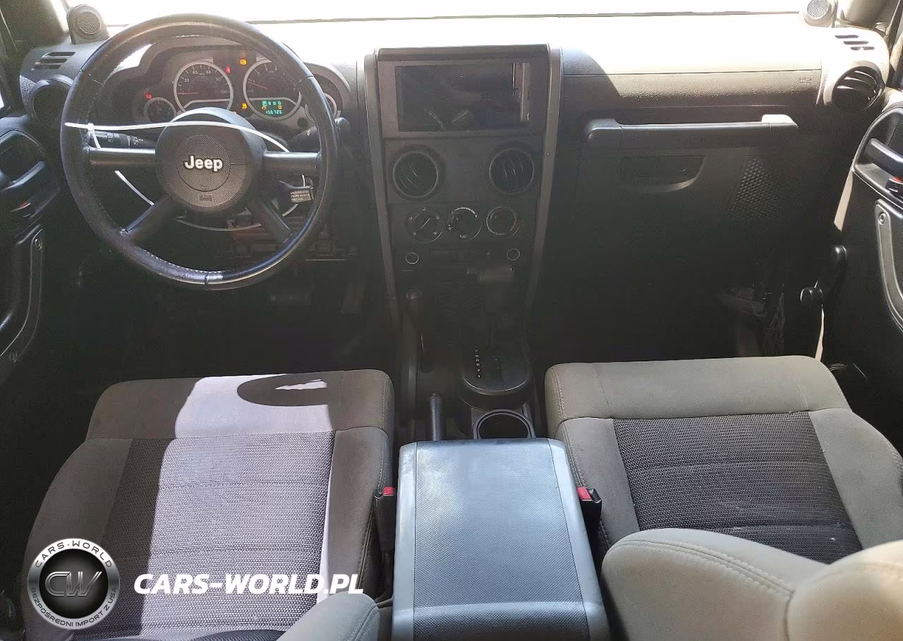 2010 Jeep Wrangler Unlimited Sport VIN:1J4BA3H17AL202364 - 8