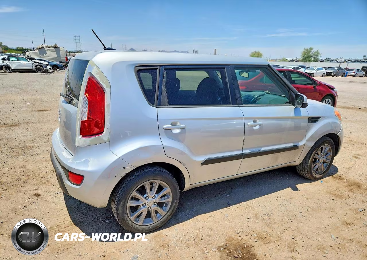 2012 Kia Soul + VIN:KNDJT2A64C7424013 - 3