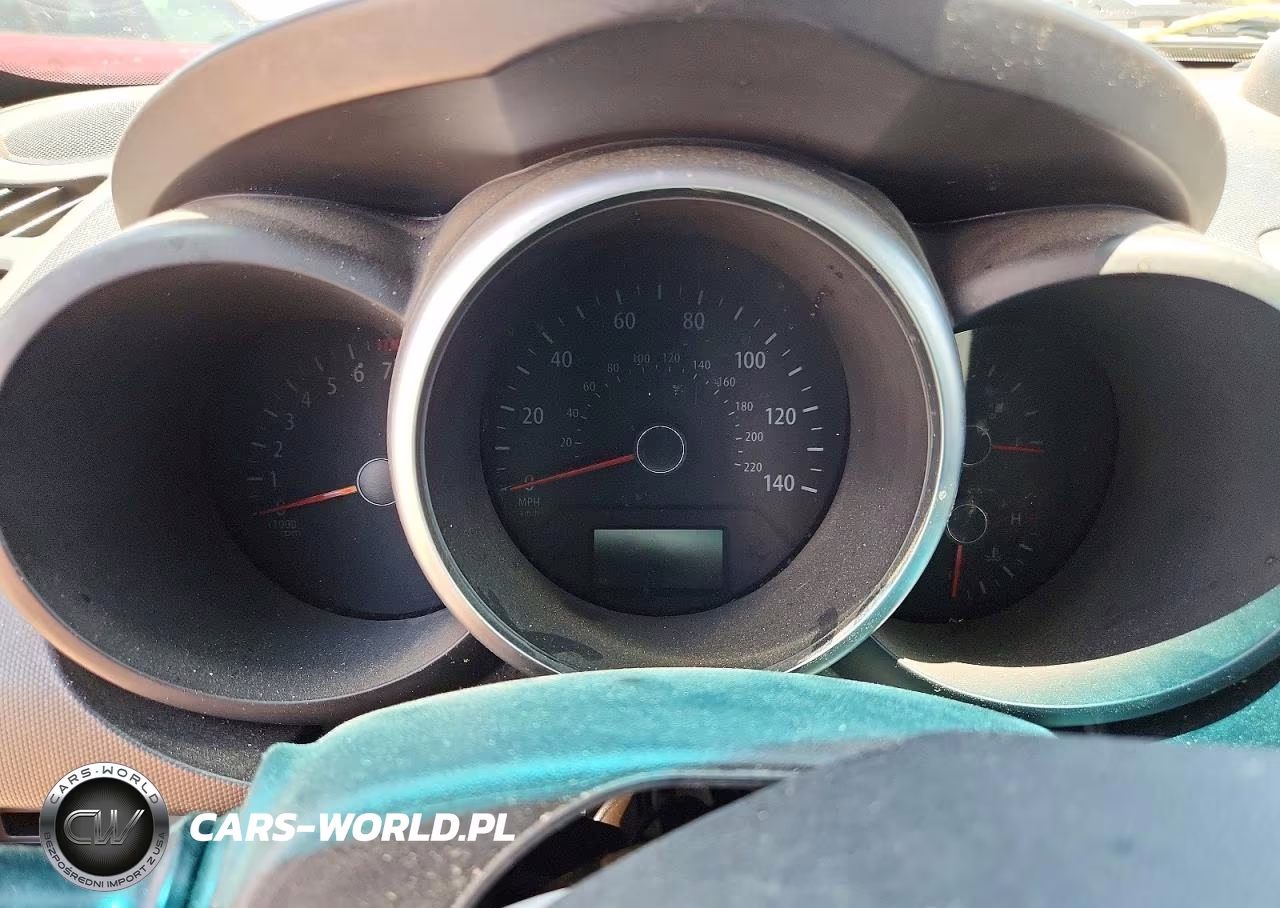 2012 Kia Soul + VIN:KNDJT2A64C7424013 - 9
