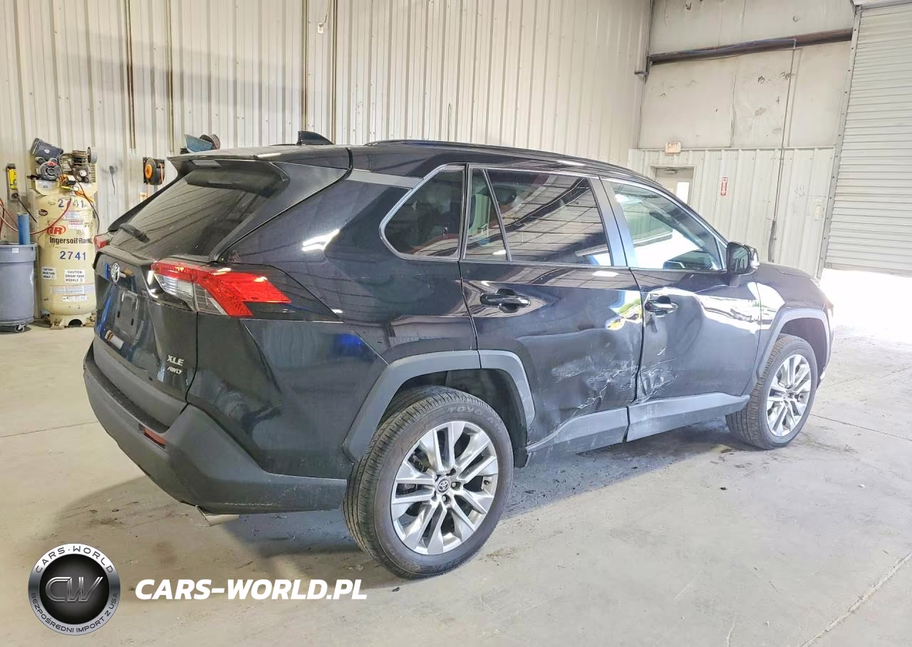 2024 Toyota Rav4 Xle Premium VIN:2T3A1RFV2RC406767 - 3