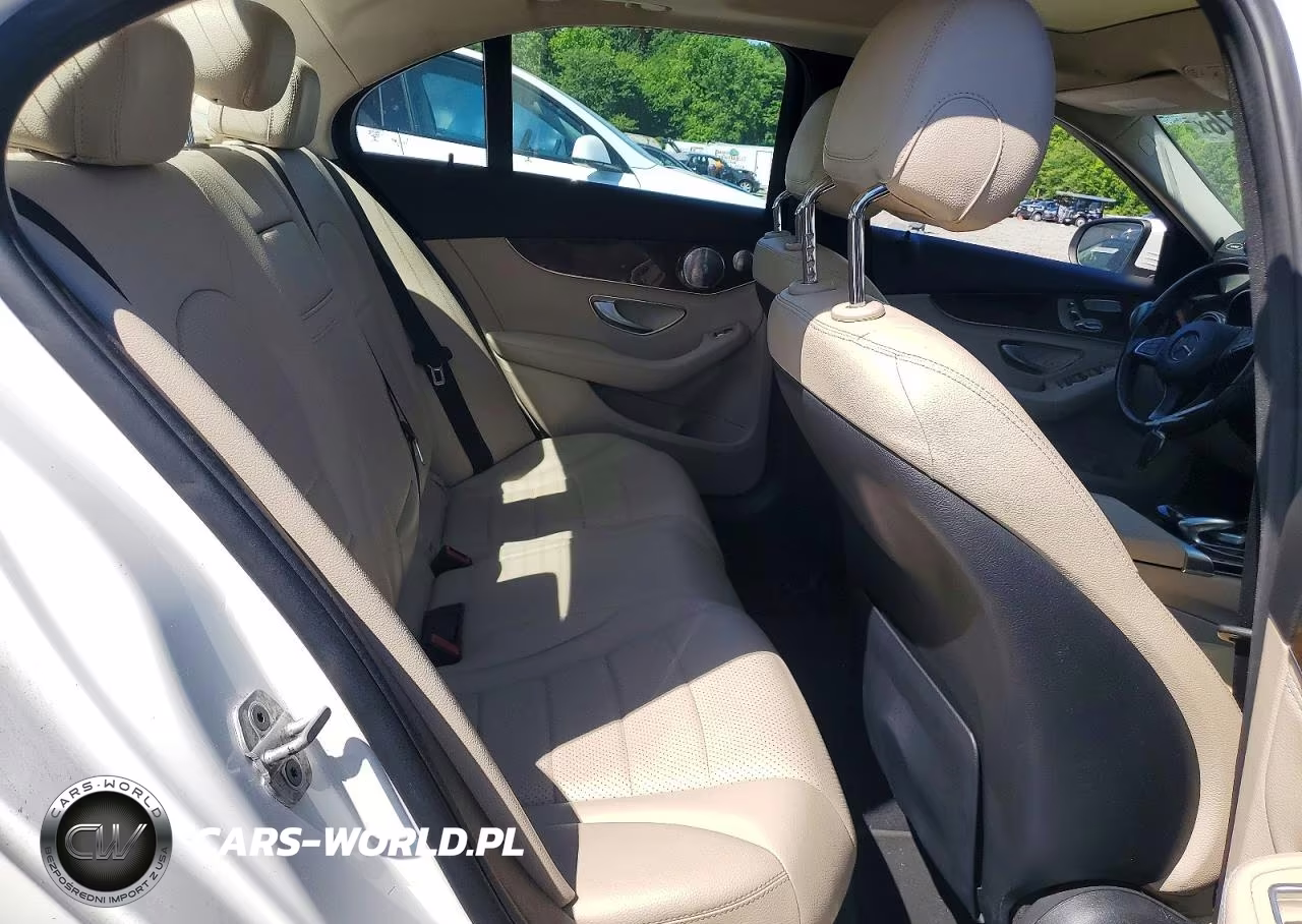 2016 Mercedes-Benz C 300 4Matic VIN:WDDWF4KB4GR143592 - 10