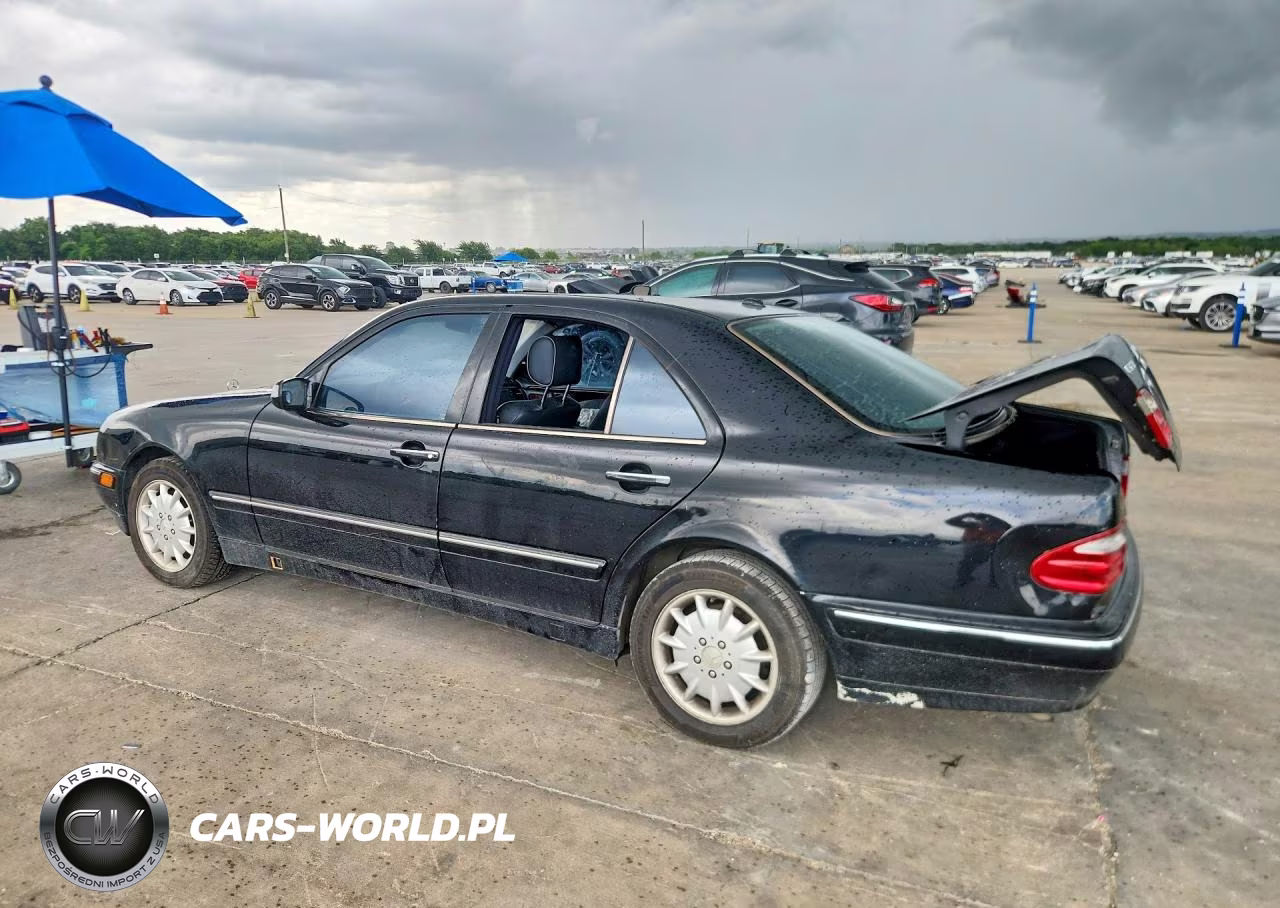 2000 Mercedes-Benz E 320 VIN:WDBJF65J4YB061311 - 2