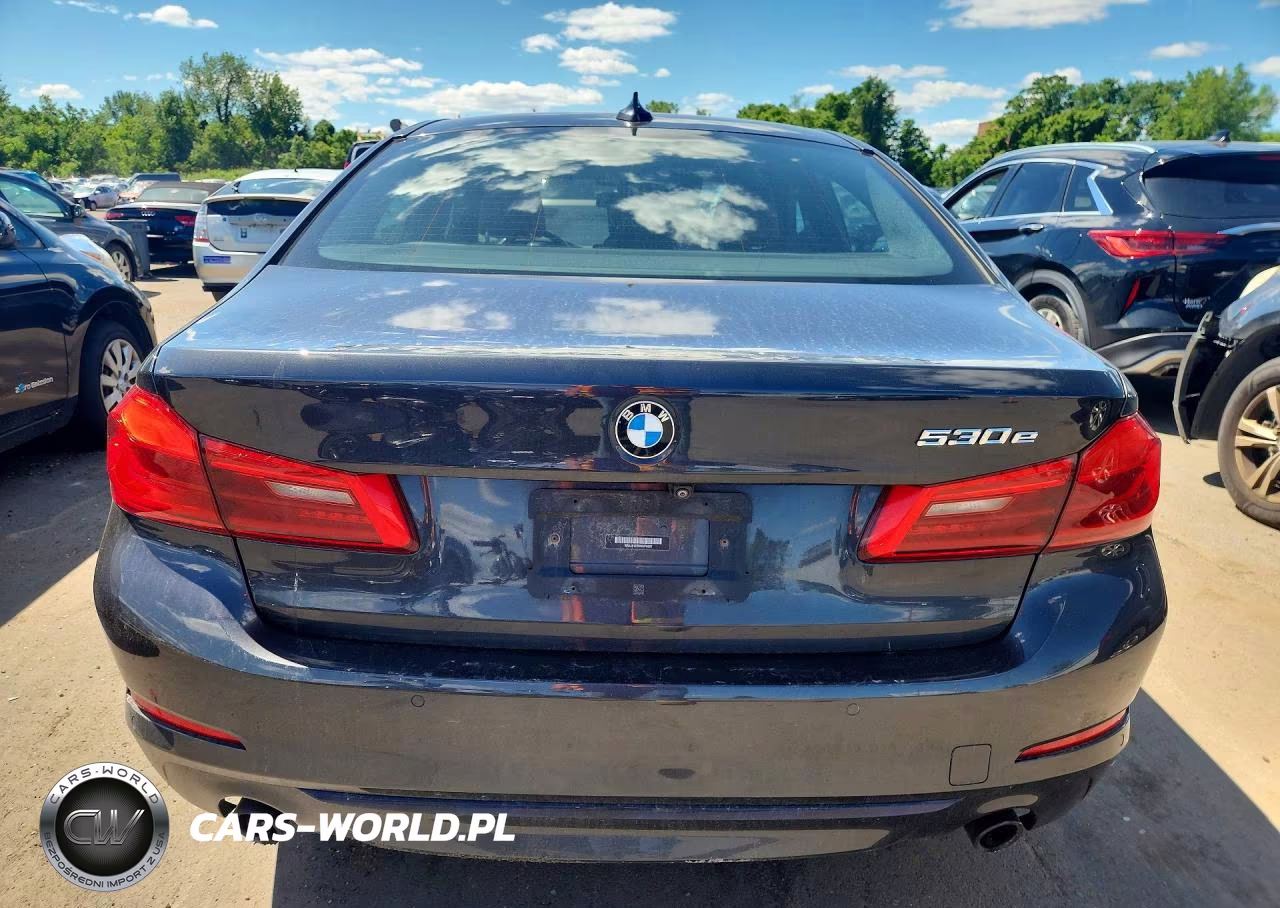 2019 BMW 530Xe VIN:WBAJB1C50KB376827 - 6