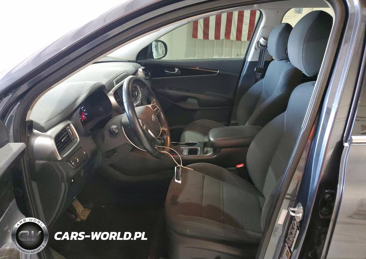 2020 Kia Sorento S VIN:5XYPGDA58LG683818 - 7