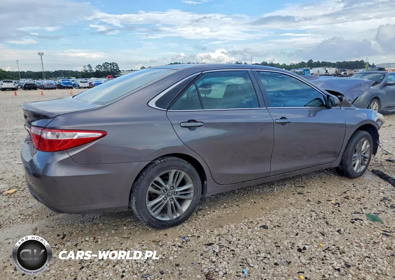 2015 Toyota Camry Se VIN:4T1BF1FK6FU481164 - 3