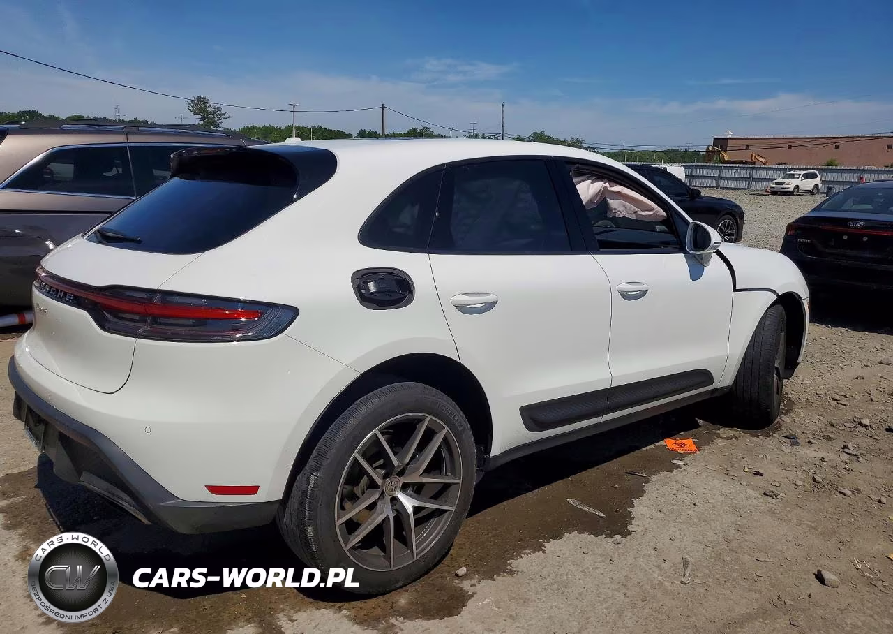 2022 Porsche Macan VIN:WP1AA2A53NLB10746 - 3
