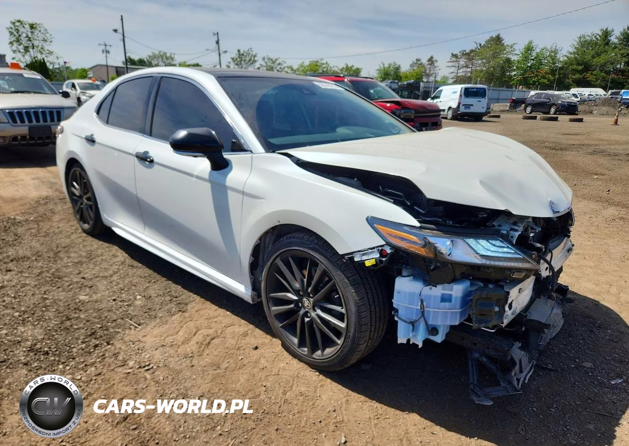 2021 Toyota Camry Xse VIN:4T1K61BK5MU044999 - 4