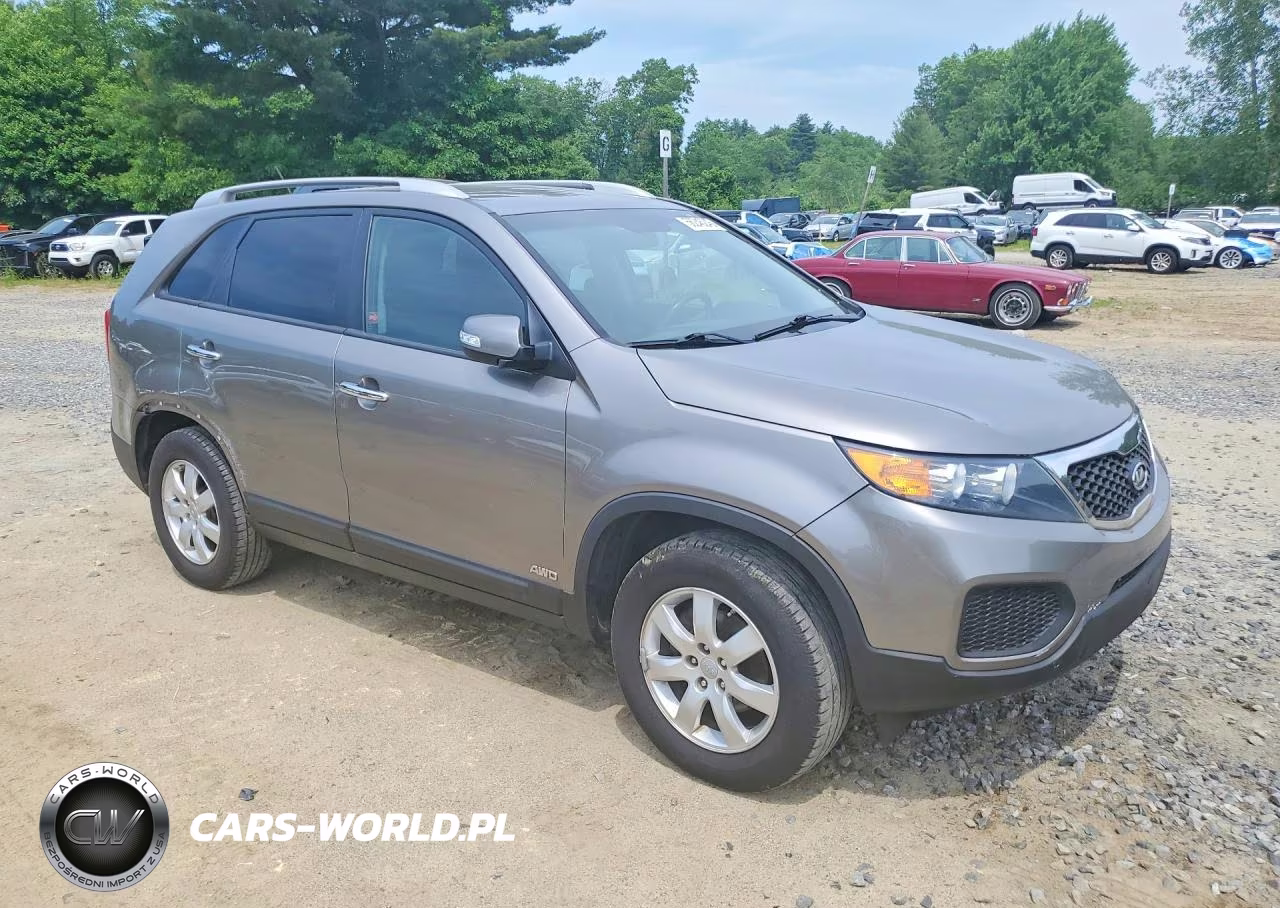 2013 Kia Sorento Lx VIN:5XYKTDA26DG349722 - 4