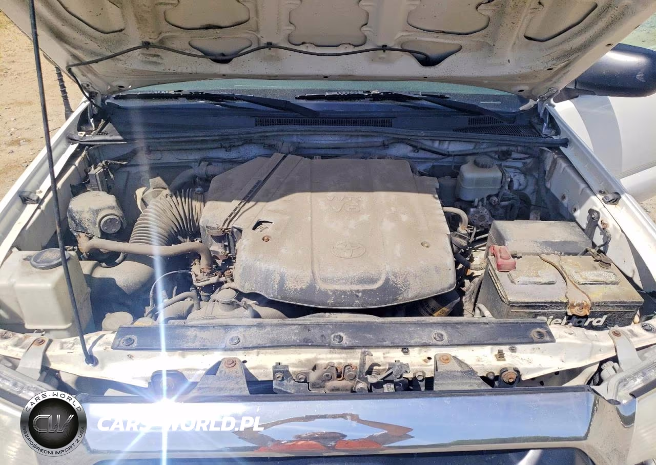 2013 Toyota Tacoma Double Cab VIN:3TMLU4EN9DM111775 - 11