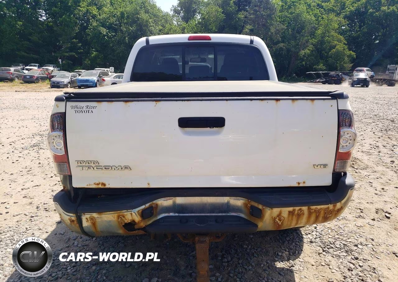 2013 Toyota Tacoma Double Cab VIN:3TMLU4EN9DM111775 - 6