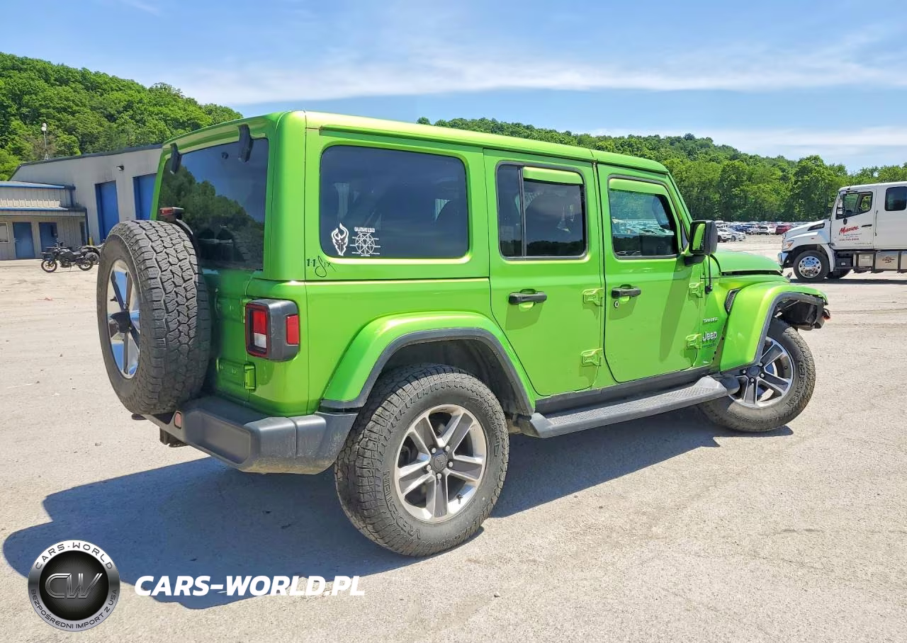2019 Jeep Wrangler Unlimited Sahara VIN:1C4HJXEGXKW534394 - 3