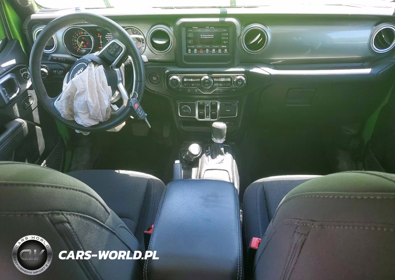 2019 Jeep Wrangler Unlimited Sahara VIN:1C4HJXEGXKW534394 - 8