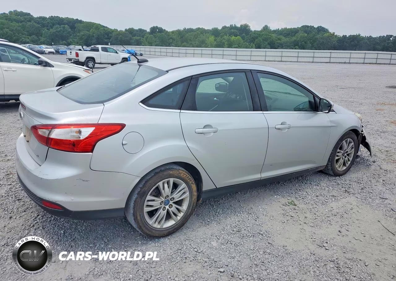 2012 Ford Focus Sel VIN:1FAHP3H29CL176687 - 3