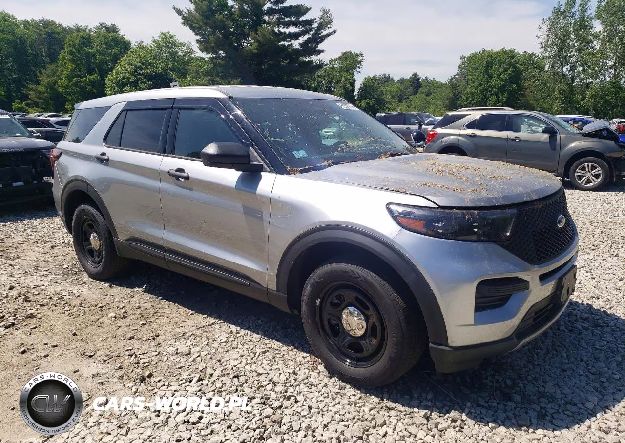 2025 Ford Explorer Police Interceptor VIN:1FM5K8AW3SGC77832 - 4