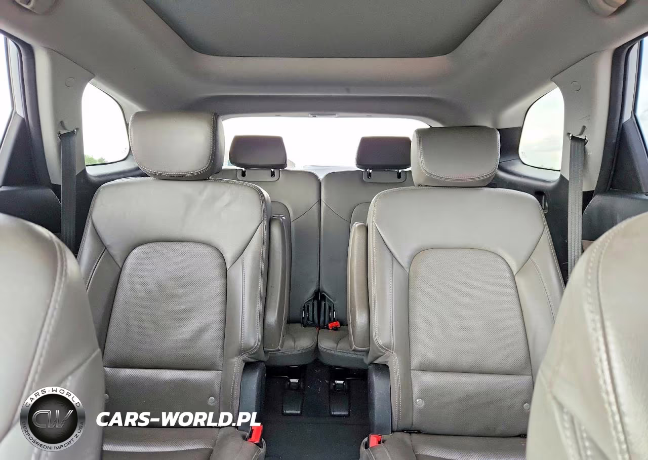 2016 Hyundai Santa Fe Limited VIN:KM8SRDHF8GU147910 - 10