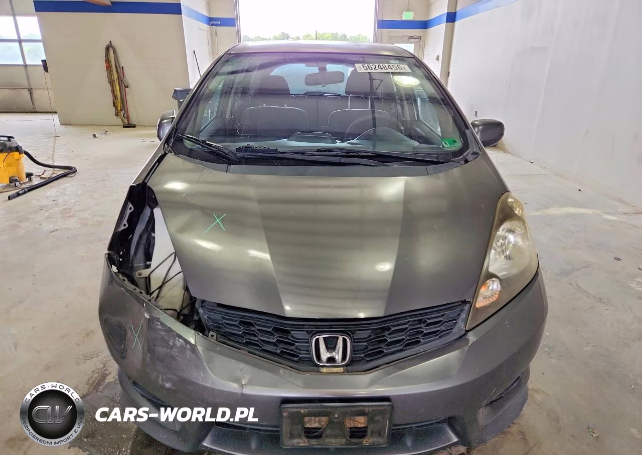 2013 Honda Fit Sport VIN:JHMGE8H58DC021468 - 5