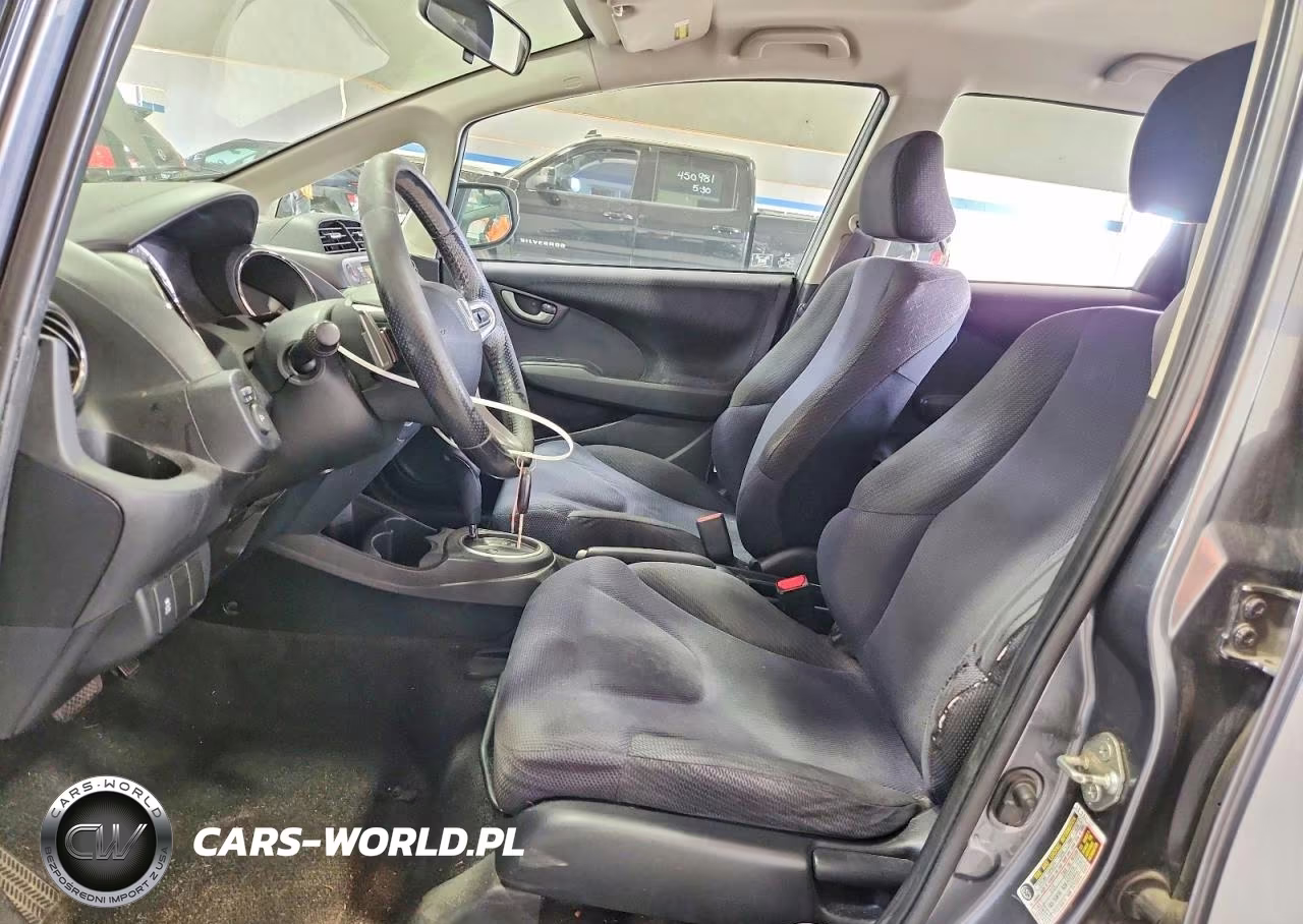 2013 Honda Fit Sport VIN:JHMGE8H58DC021468 - 7